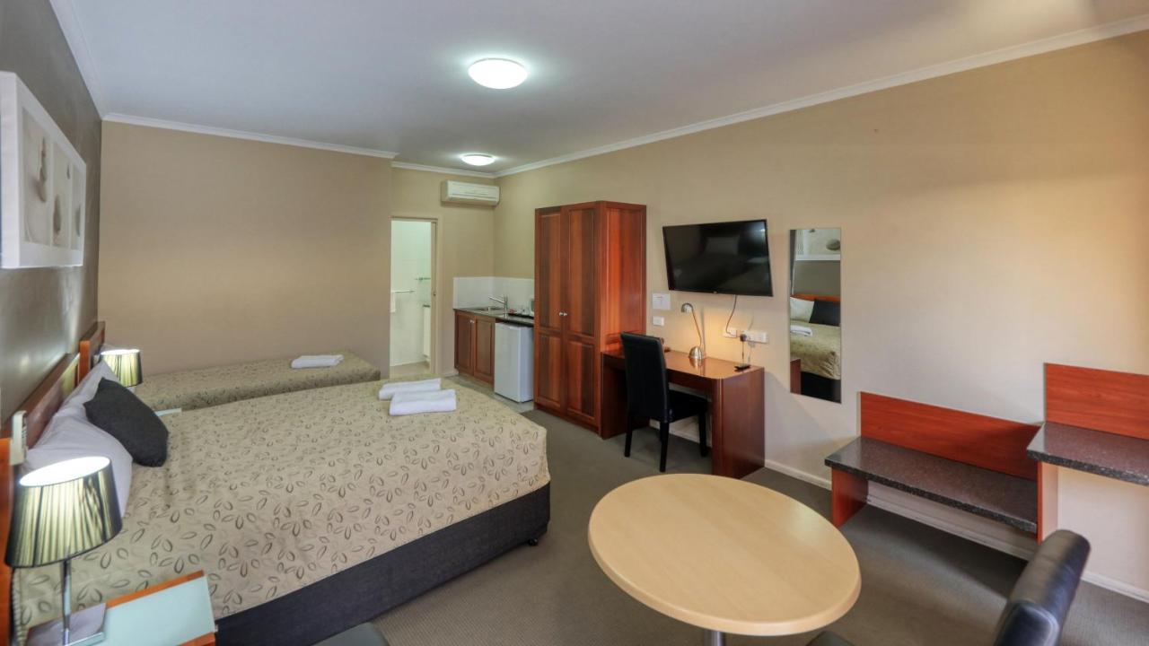 Top Of The Town Motel & Apartments Benalla Ngoại thất bức ảnh