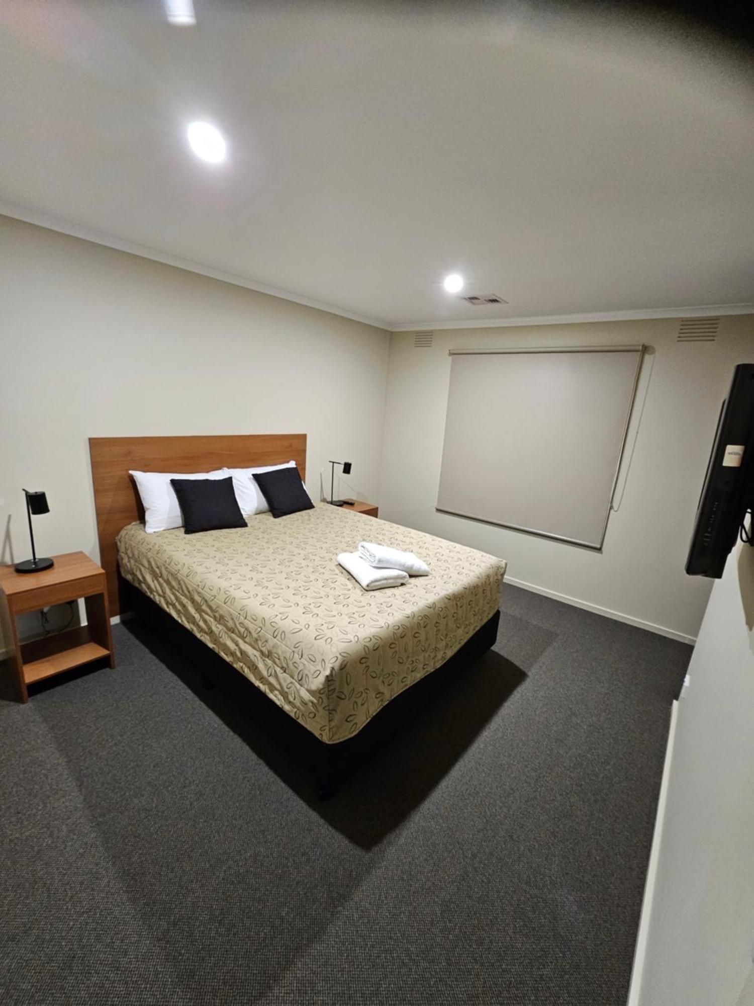 Top Of The Town Motel & Apartments Benalla Ngoại thất bức ảnh